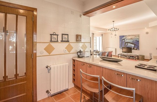 Fornos Villa | Lovely Sesimbra Villa | Villa Cassiopeia | Private Garden | Shared Pool | Near.