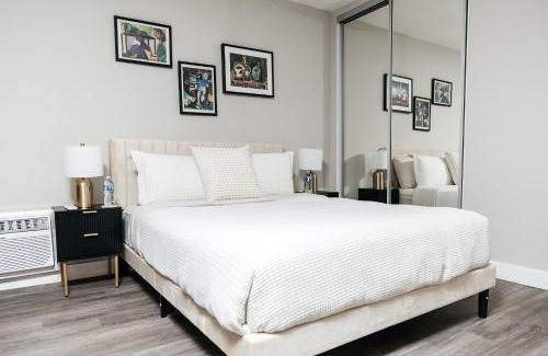 Ocean Park Apartment | Lovely Studio in SantaMonica