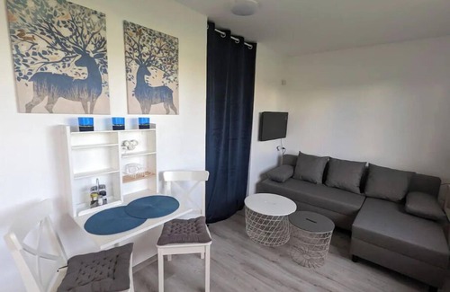 Asten Condo | Lovely studio with free parking on premisis