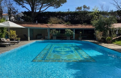 Pontaillac Apartment | Lovely suite in a private estate in Pontaillac/Royan