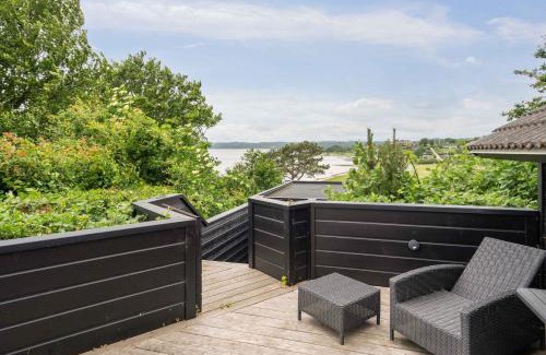 Egsmark Strand House | Lovely Summer House With A View And Outdoor Spa