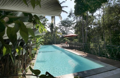 Bongkasa Pertiwi Villa | Lovely Sunrise with beds room and pool and Amazing view and surround