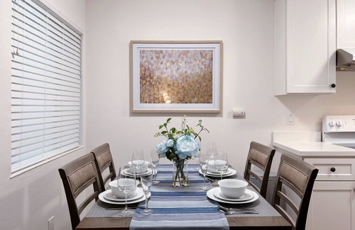 Central Berkeley Apartment | Lovely，Super Convenient 2B1b Apartment, Berkeley