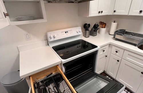 Central Berkeley Apartment | Lovely，Super Convenient 2B1b Apartment, Berkeley