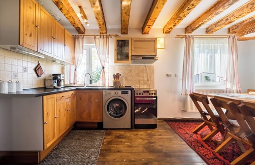 Pestera House | Lovely three bedroom house in an exquisite location.