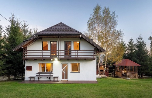 Pestera House | Lovely three bedroom house in an exquisite location.