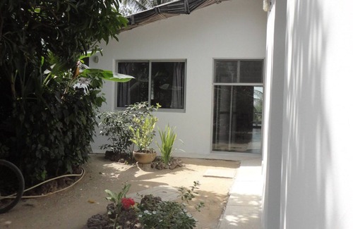 Cap Skirring Villa | Lovely through-home, direct access to beach and ocean 🌊, Ideal family home