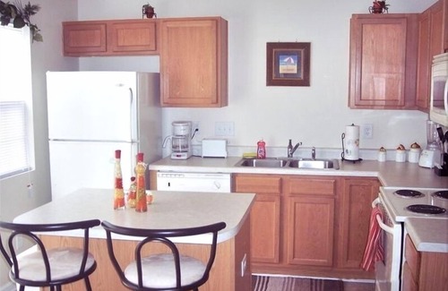 Brown Road House | Lovely Townhome Near Everything But Not in Everything