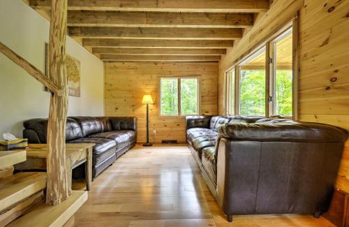 Ulster House | Lovely Ulster Cabin with Hot Tub, Fire Pit and 3 Ponds