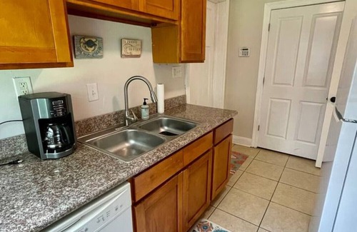 Audubon Apartment | Lovely Uptown Apt | Steps to Tulane/Loyola