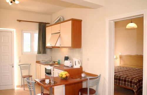 Almiros Beach Villa | Lovely villa Close to the Beach With Private Pool !