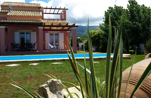 Almiros Beach Villa | Lovely villa Close to the Beach With Private Pool !