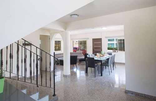Protaras Villa | Lovely villa perfect for families, great location