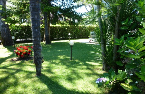 Forte dei Marmi Villa | Lovely Villa with garden, 400 mt from the sea, Forte dei Marmi, Versilia,Wi-Fi.