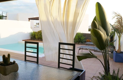 Playa Blanca Villa | Lovely villa with pool in Lanzarote