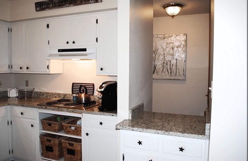 River Bend House | LOVELY WATERFRONT TOWNHOUSE WITH DOCK, KAYAK & PADDLE BOARD