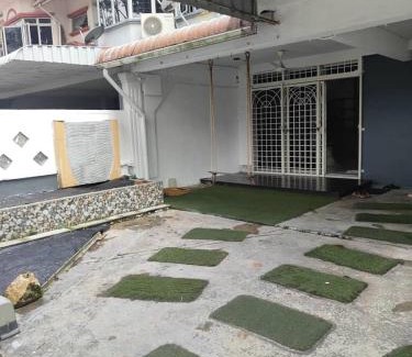 Batu Pahat House | LoveMe