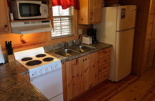 Candler Cabin | Lovey Dovey Hot Tub, Fireplace, Romantic, View, Free WiFi, Pet Friendly