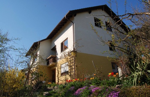 Bittelschieß Condo | Lovingly furnished apartment in the countryside