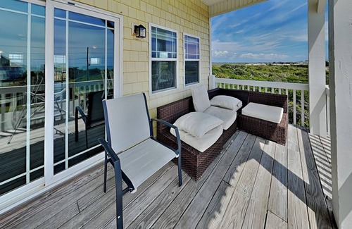 North Topsail Beach House | Lovin' Lowe Tide | Pet-Friendly, Ocean Views