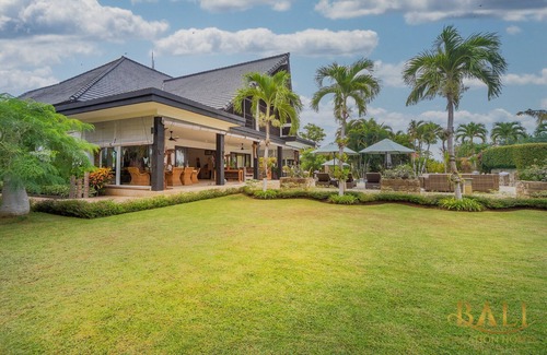 Lokapaksa Villa | Lovina Luxury Pool Villa, Where Class and Style Converge at North Bali!