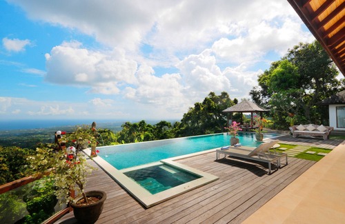 Kayu Putih Villa | Lovina Ocean View Villa - 2BR Paradise