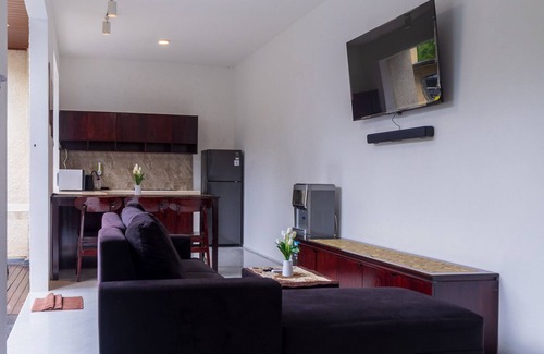 Kaliasem Villa | Lovina stylish 2BR pool villa with free breakfast!