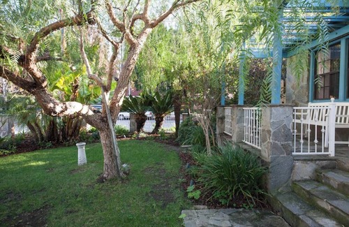 Del Rey Cottage | Lovley Private Hideaway Cottage Romantic or Business - Near Beach, Movies & Ent.
