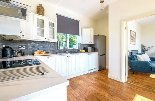 Austwick House | LOW BANK, pet friendly, with a garden in Austwick