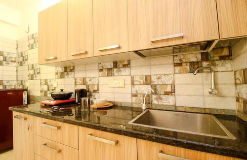 Mandrem House | Low Budget/Luxurious Room Stay, Goa