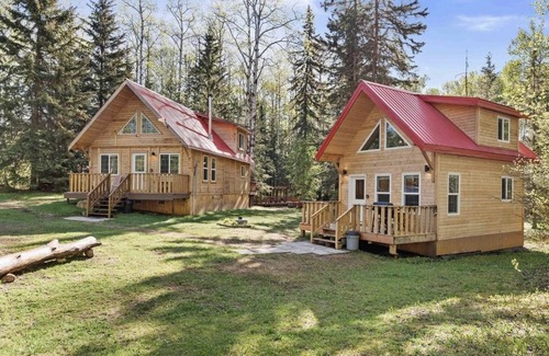 Central Alberta Cabin | *Low Season Pricing!* Cozy Cabin Retreat - Reconnect with Nature in Comfort!