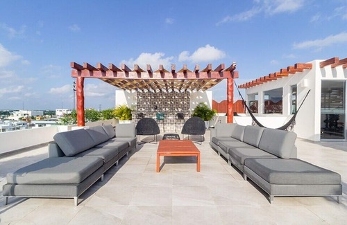Gonzalo Guerrero Condo | Low Summer/Fall 2025 Rate, Rooftop Pool, Great Area
