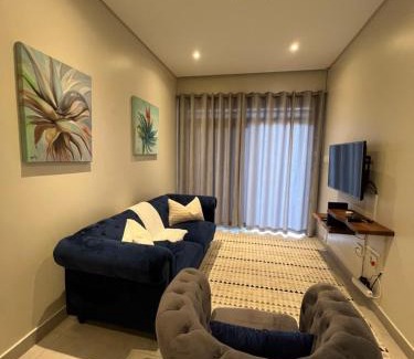 La Mercy Apartment | Low Tide