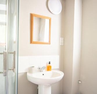 Adforton Bed & Breakfast | Lower House B&B and Cottages, Adforton
