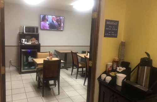 Hawkinsville Hotel | Loyalty Inn Hawkinsville