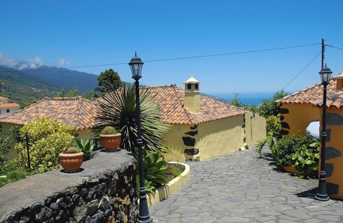 Brena Alta Cottage | LP1021 Holiday cottage in Breña Alta