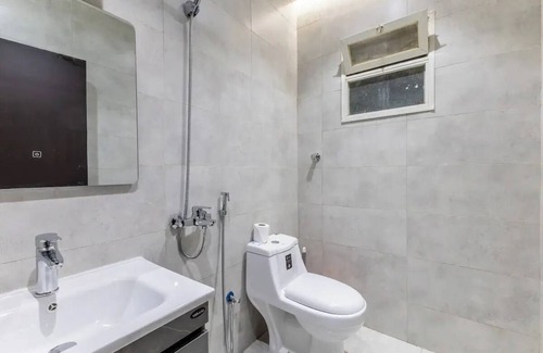 Ar Rawdah Apartment | LP2.2 - Contemporary Studio in Central Riyadh