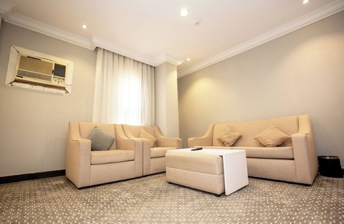 Al Olaya District Apartment | LP28.3 - Comfy 1BR near Kingdom Center