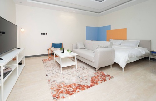 Riyadh Apartment | LP36.1 - Sleek 1BR Apartment Near Boulevard City