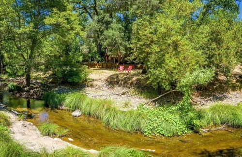 Glen Ellen Villa | Lrg Wine Country Estate on creek w Pool/Spa sleeps 8