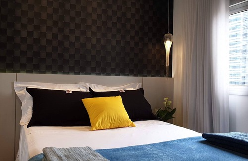 Sao Paulo Apartment | Luxury Queen Bed Downtown - EZ Tower & Rochavera Corporate next door