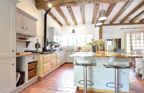 Port-Sainte-Foy-et-Ponchapt Villa | Luxury Villa in Dordogne with Pool & Privacy