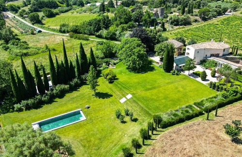 Vaugines House | Luberon – An exceptional property enjoying a view - Sleeps 12