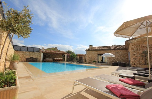 Rustrel Villa | Luberon: prestigious villa with infinity swimming pool and large garden