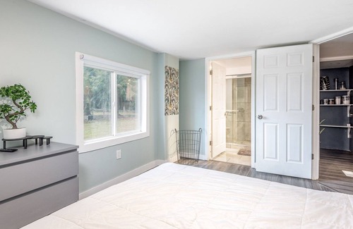 Rochester Other | Lucid Fields 10 Acres with a Stargazing Hot Tub