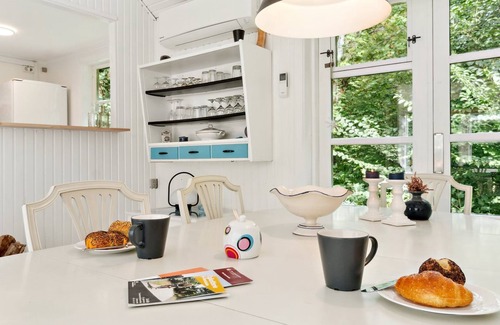 Ronne House | "Lucie" - 50m from the sea by Interhome