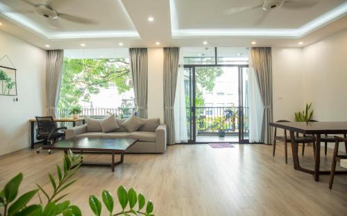 Tay Ho Apartment | LUCK APART 6 - Apartment Nice View.