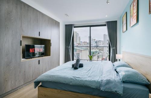 Nhat Tan Apartment | LUCK APART 8 - Hanoi Westlake Balcony Studio