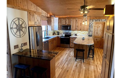 Luck Cabin | Lucky View Lodge Log Cabin on Big Butternut Lake Luck, WI 3 acre 300ft lakeshore