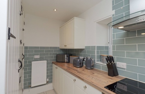 Canonbie Cottage | LUCY’S COTTAGE, pet friendly, with open fire in Langholm